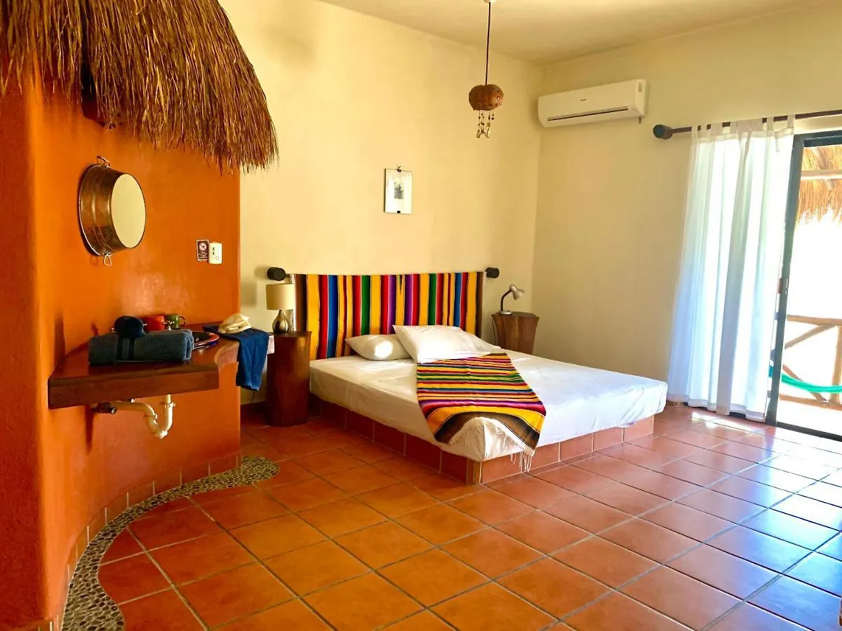 Lo Nuestro Petit Hotel Tulum 3*,